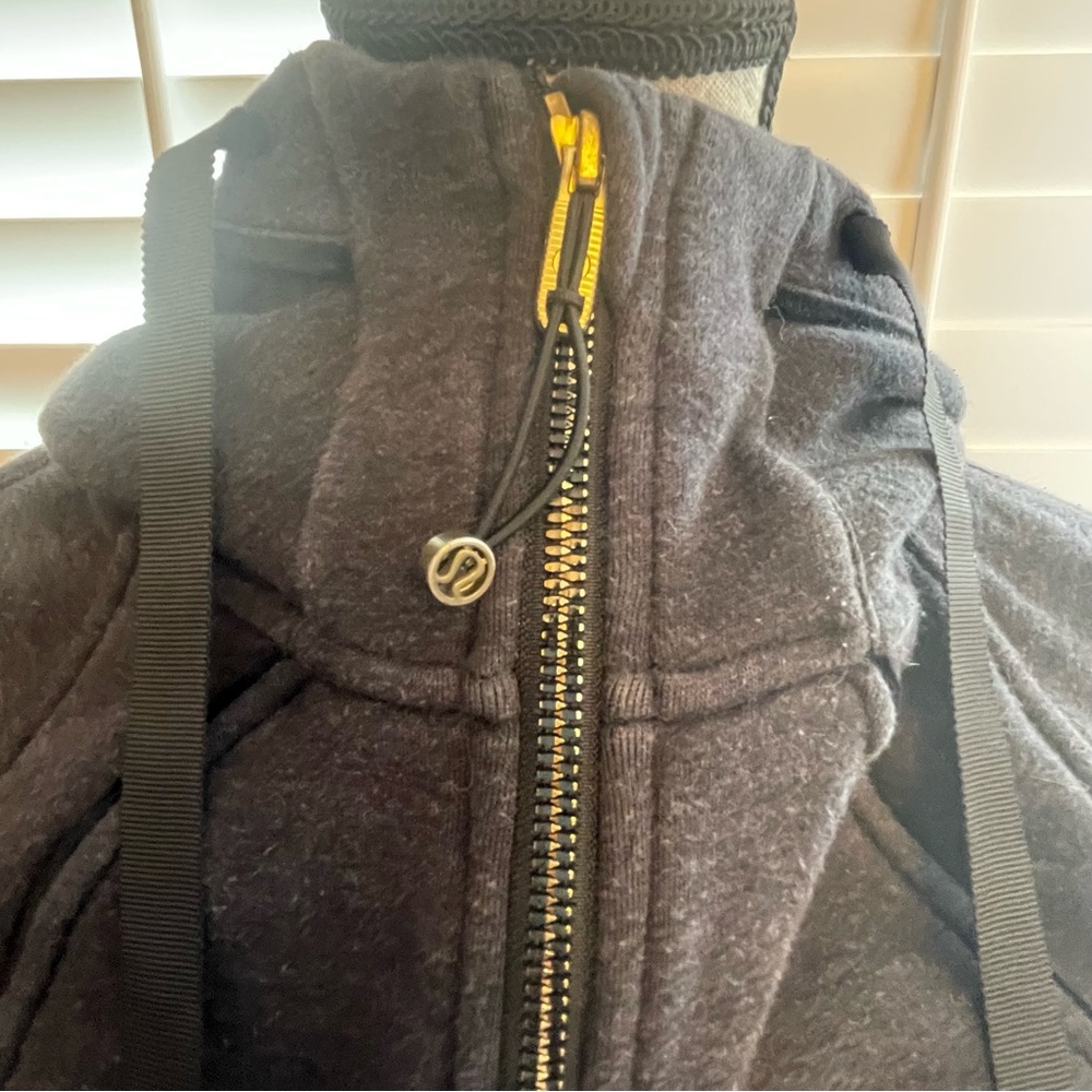 lululemon athletica Black Zip-Up Hoodie - Picture 4 of 8